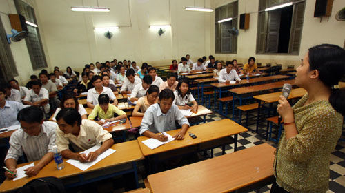 38 giáo viên bị nghỉ việc vì bằng tại chức ở Nam Định